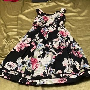 White House Black Market Size 2 Women’s Dress.